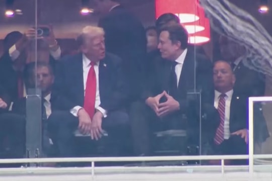 xAI cung cấp Grok cho chính phủ Mỹ, Elon Musk và ông Trump nối lại tình xưa