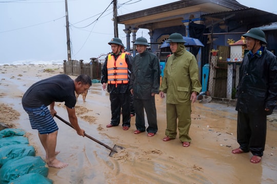 Ứng phó bão số 10, thủy điện Huế đồng loạt xả lũ