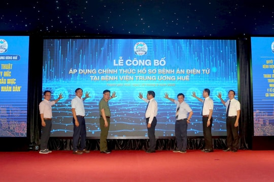Bệnh viện Trung ương Huế chính thức vận hành hệ thống bệnh án điện tử