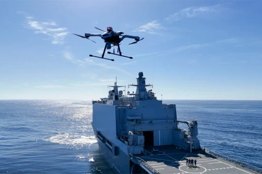 NATO tìm cách vượt Nga, Trung Quốc về drone và robot