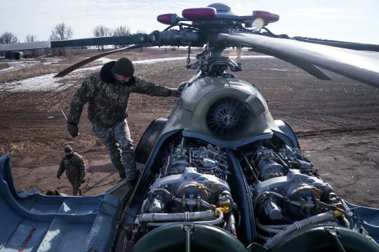 Ukraine dùng trực thăng như sát thủ diệt drone cảm tử của Nga