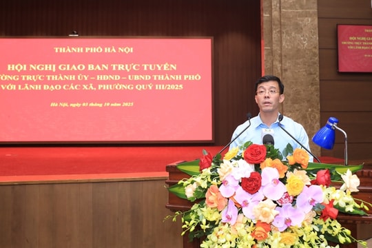 Mỗi điểm hành chính công chỉ 5 cán bộ, lãnh đạo trung tâm lo quá tải