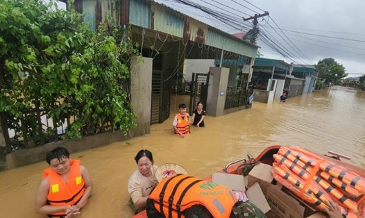 Liên hiệp Hội Việt Nam phát động ủng hộ đồng bào bị thiệt hại do bão số 10