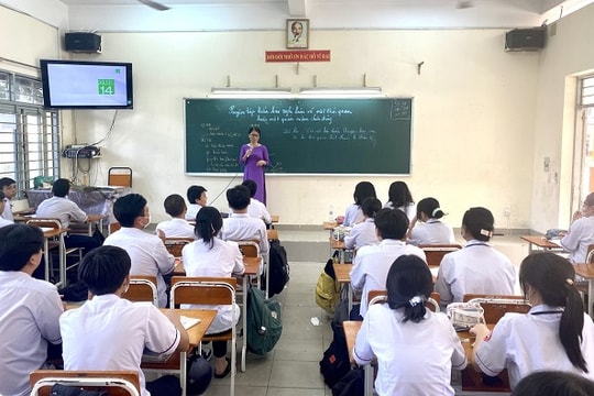 Bão số 11: Hiệu trưởng các trường ở Hà Nội tự linh động quyết định phương án học ngày 7.10