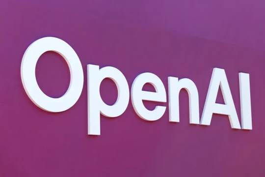 ChatGPT kết nối với Spotify, Sam Altman nói về việc OpenAI lỗ nặng