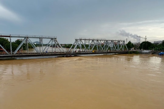 Lũ cực lớn trên sông Cầu, sông Thương: Hà Nội và 3 tỉnh thành ứng phó khẩn cấp