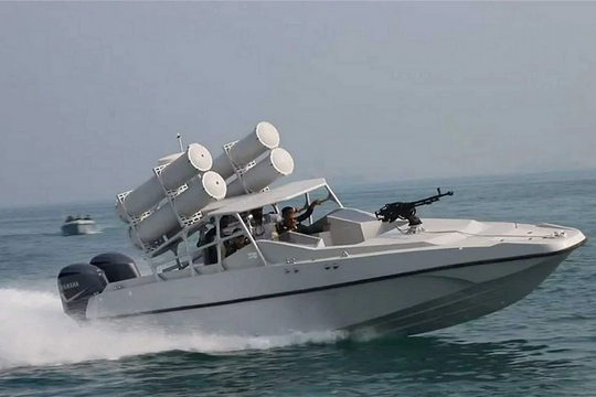 Tin vũ khí hôm nay (10.10): 'Hạm đội phủ nhận' - chiến thuật bất ngờ của Iran ở Vịnh Ba Tư