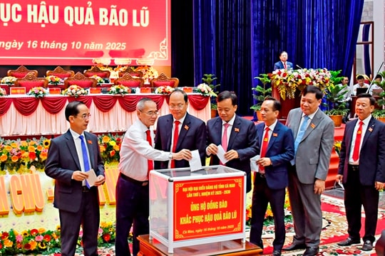 Đại hội Đảng bộ ở Cà Mau: 100% đại biểu được trang bị máy tính bảng thay cho văn bản giấy