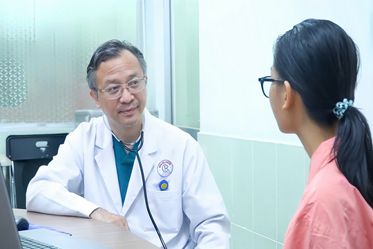 Cô gái 25 tuổi ở TP.HCM mắc căn bệnh hiếm trên thế giới, có thể chết bất cứ lúc nào