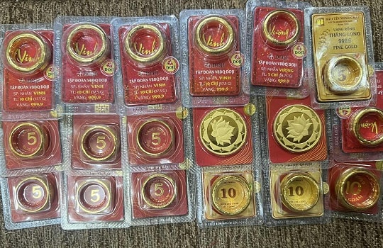Giá vàng hôm nay 27.10: Sau một tuần lao dốc là cơ hội 'săn đáy' hay tín hiệu bán tháo?