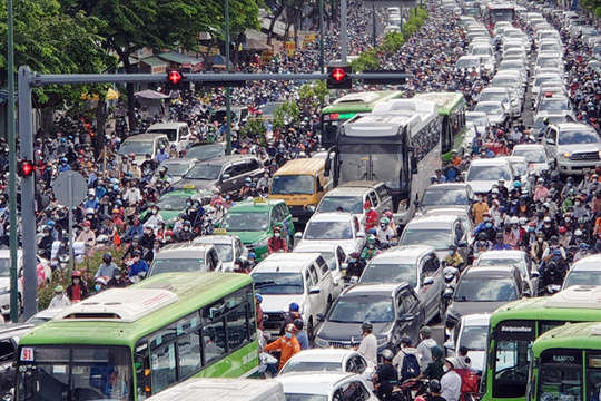Giải quyết kẹt xe: Công an TP.HCM thực hiện chỉ đạo của Tổng Bí thư ra sao?