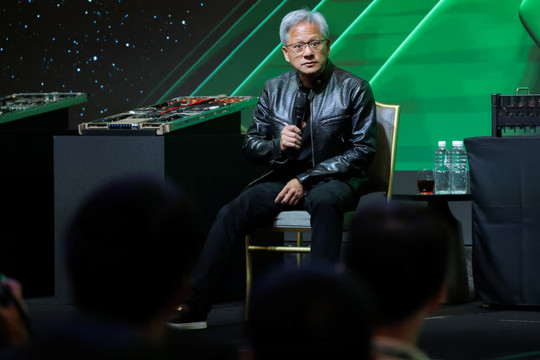 CEO Nvidia: Trung Quốc sẽ thắng Mỹ trong cuộc đua AI