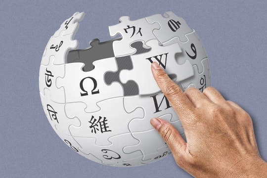 Tại sao nhà sáng lập Wikipedia không lo ngại trước làn sóng AI?