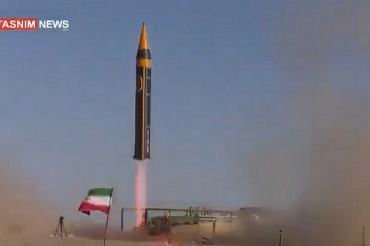 Tin vũ khí hôm nay 8.11: Iran tuyên bố sở hữu tên lửa đạn đạo xuyên lục địa tầm 10.000km