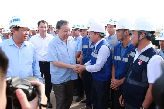 Tổng Bí thư Tô Lâm thị sát công trường dự án sân bay Long Thành