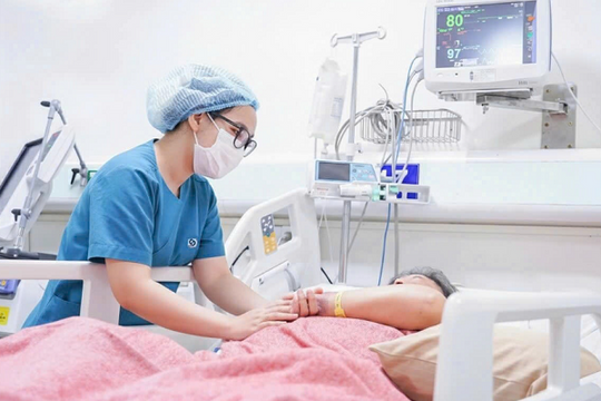 Từ vụ ngộ độc bánh mì tại TP.HCM: Người dân phải tự làm chủ ATTP