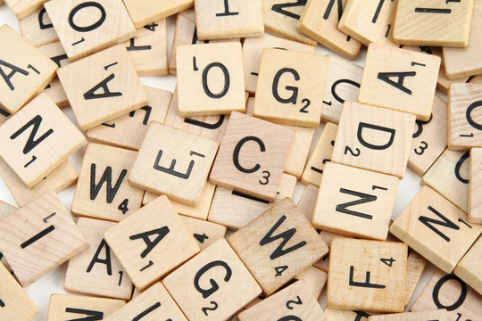 Parasocial: Từ thuật ngữ học thuật thành từ khóa của thời đại AI