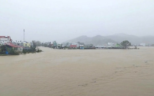 Thời tiết hôm nay 23.11: Miền Trung - Tây Nguyên lại mưa lớn diện rộng