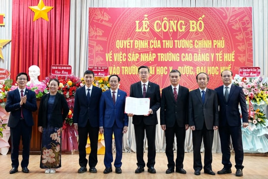 Sáp nhập Trường Cao đẳng Y tế Huế vào Trường Đại học Y – Dược (Đại học Huế)