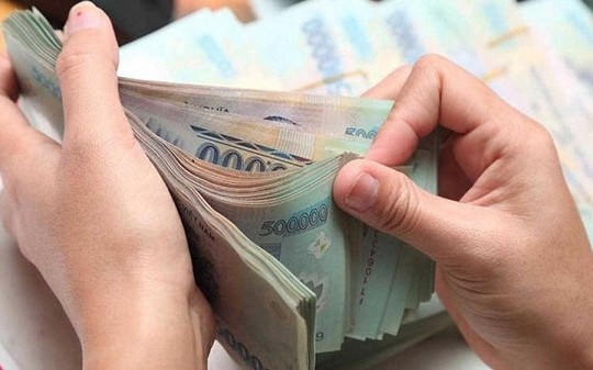 Chính sách tiền lương nghỉ việc do mưa lũ: Quyền lợi và nghĩa vụ pháp lý cần lưu ý