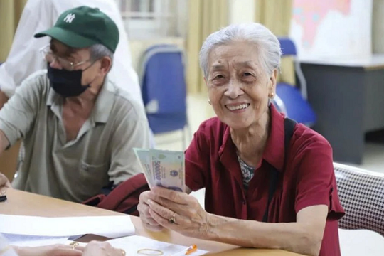 CHÍNH THỨC: Hà Nội tăng trợ cấp cho người trên 75 tuổi không có lương hưu