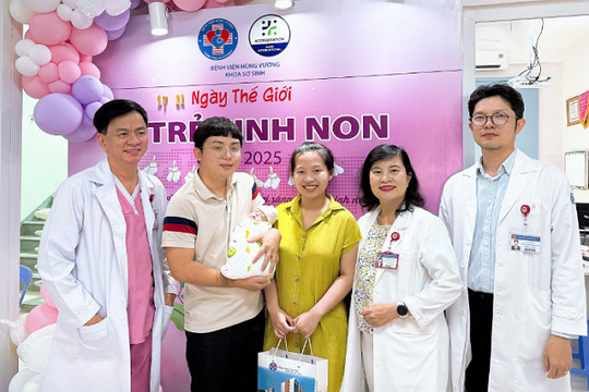 Kỳ tích: Cứu sống bé gái sinh non 23 tuần, nặng chỉ 640 gram