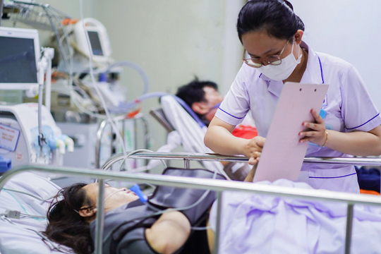 Vụ cháy quán ăn tại TP.HCM: Cuộc đua sinh tử cứu 2 nạn nhân trẻ