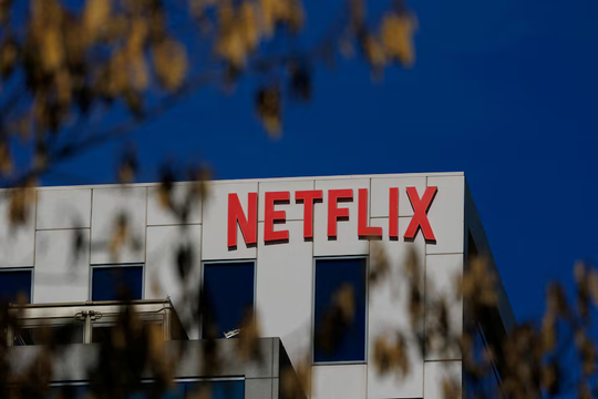 Hollywood dậy sóng vì thương vụ Netflix thâu tóm Warner Bros Discovery