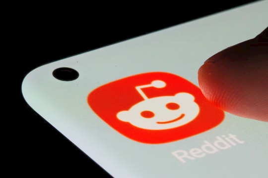 Úc bị Reddit kiện vì lệnh cấm mạng xã hội, Thủ tướng cảnh báo trẻ em lách luật