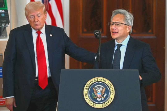 Cách CEO Nvidia chinh phục ông Trump dù phớt lờ lễ nhậm chức Tổng thống Mỹ