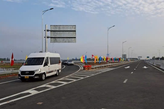 Miền Tây đồng loạt triển khai 20 dự án giao thông, hạ tầng quan trọng