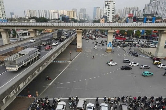 Mắt thần AI tạo 'làn sóng xanh' 6 tuyến phố, giám sát cổng trường ở Hà Nội