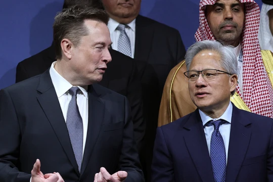 Elon Musk và các tỷ phú công nghệ Mỹ có thêm hơn 500 tỉ USD năm 2025 do đâu?