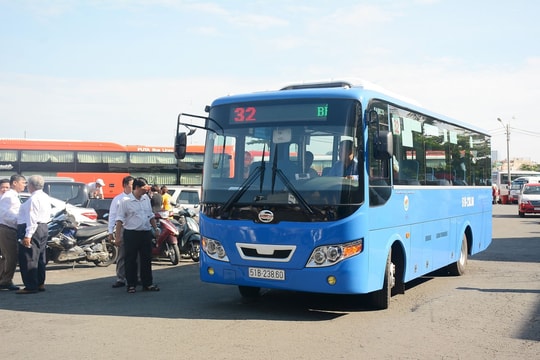 Hàng trăm doanh nghiệp và xe buýt có thể ngừng hoạt động vì bị cắt nguồn khí
