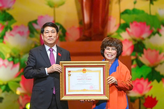 Tập đoàn TH được phong tặng danh hiệu Anh hùng Lao động tại Đại hội Thi đua yêu nước toàn quốc lần thứ XI