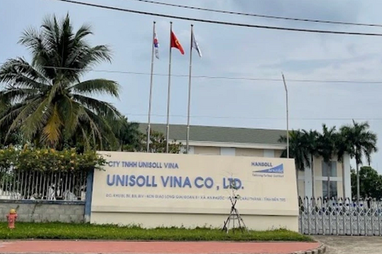 Suất ăn công nghiệp gặp sự cố: Công nhân nhập viện hàng loạt ở Vĩnh Long
