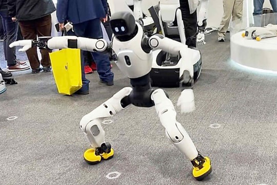 Cuộc so găng robot hình người tại CES 2026 giữa Mỹ và Trung Quốc