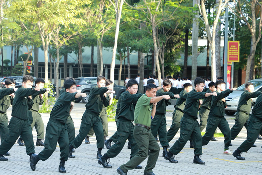 ĐH An ninh nhân dân huấn luyện lực lượng dự bị chiến đấu bảo vệ Đại hội 14
