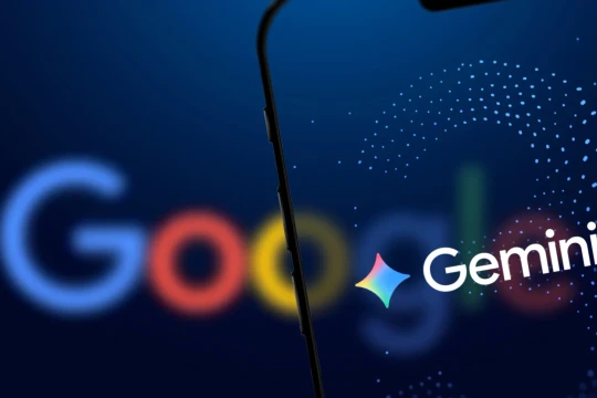 Google ra mắt Personal Intelligence trong Gemini, thách thức Apple Intelligence