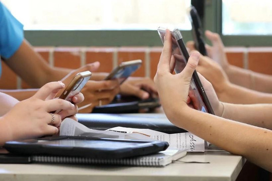 Học sinh, sinh viên tuyệt đối không phát tán, chia sẻ, bình luận các video, hình ảnh tiêu cực