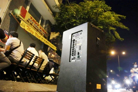 Xử lý vi phạm trật tự đô thị: Chế tài, nhưng phải... mạnh tay