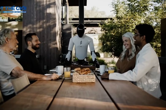 Tesla, Figure, Siemens và Kepler đồng loạt tăng tốc trong cuộc đua robot hình người