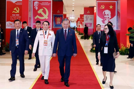 Các đại biểu dự Phiên họp trù bị Đại hội XIV của Đảng