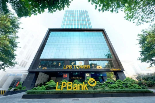 LPBank báo lãi trước thuế đạt gần 14.300 tỷ đồng năm 2025, cao nhất trong lịch sử hoạt động