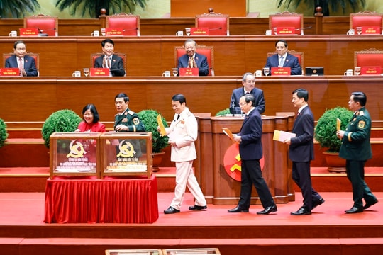Danh sách Ban Chấp hành Trung ương Đảng khóa XIV