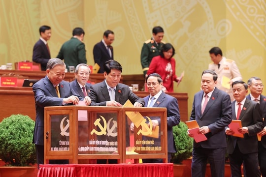 Ban Chấp hành Trung ương Đảng khóa XIV tiến hành Hội nghị lần thứ nhất