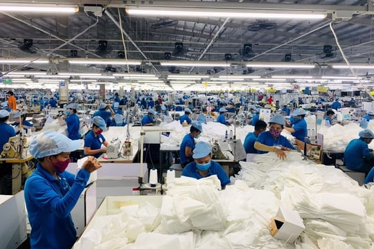 Cánh cửa nào cho dệt may Việt Nam kết hợp với bán dẫn?