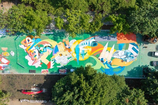 Bãi đất bỏ hoang thành quảng trường graffiti, thêm mảng xanh cho TP.HCM