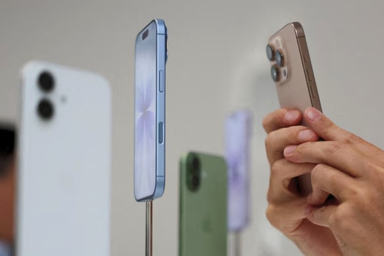 Apple lập kỷ lục với iPhone, dự báo doanh thu quý vượt xa kỳ vọng của Phố Wall
