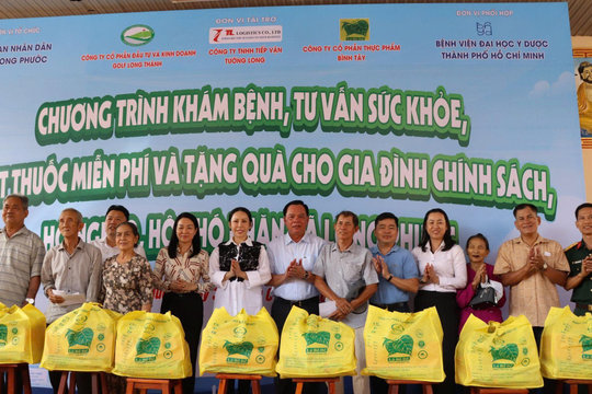 Thăm, tặng quà người có công tại Đồng Nai nhân dịp Tết Nguyên đán 2026